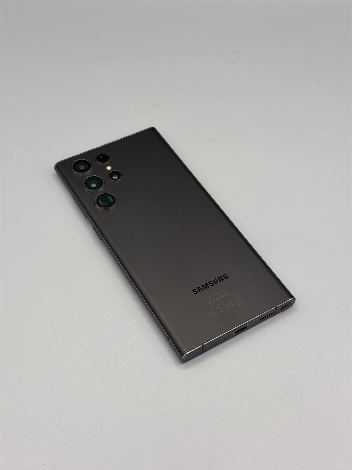 Samsung S22 Ultra, 128 GB, 8 GB RAM, Negru, Zgariat spate
