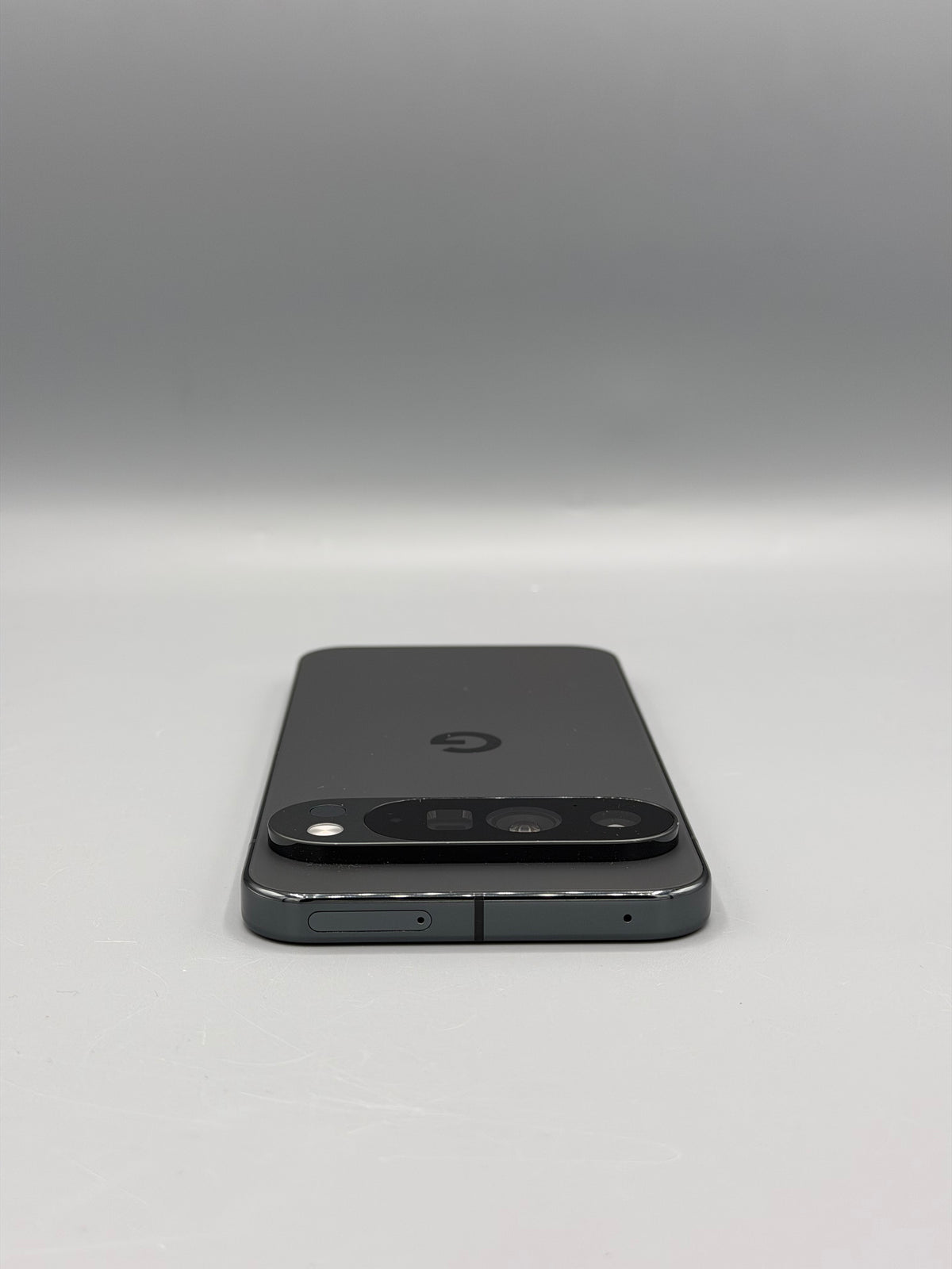 Google Pixel 10 Pro XL, 256 GB,16 GB RAM, Baterie 100% , 67 Cicluri, Obsidian Black