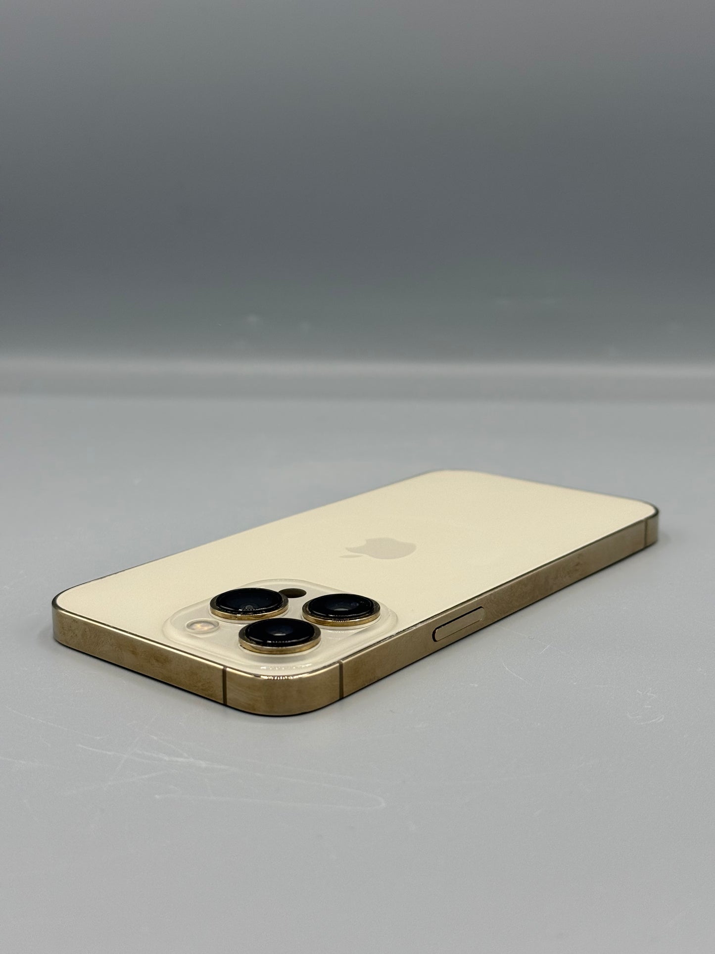 iPhone 13 Pro, 256 GB, Baterie 100%, Gold