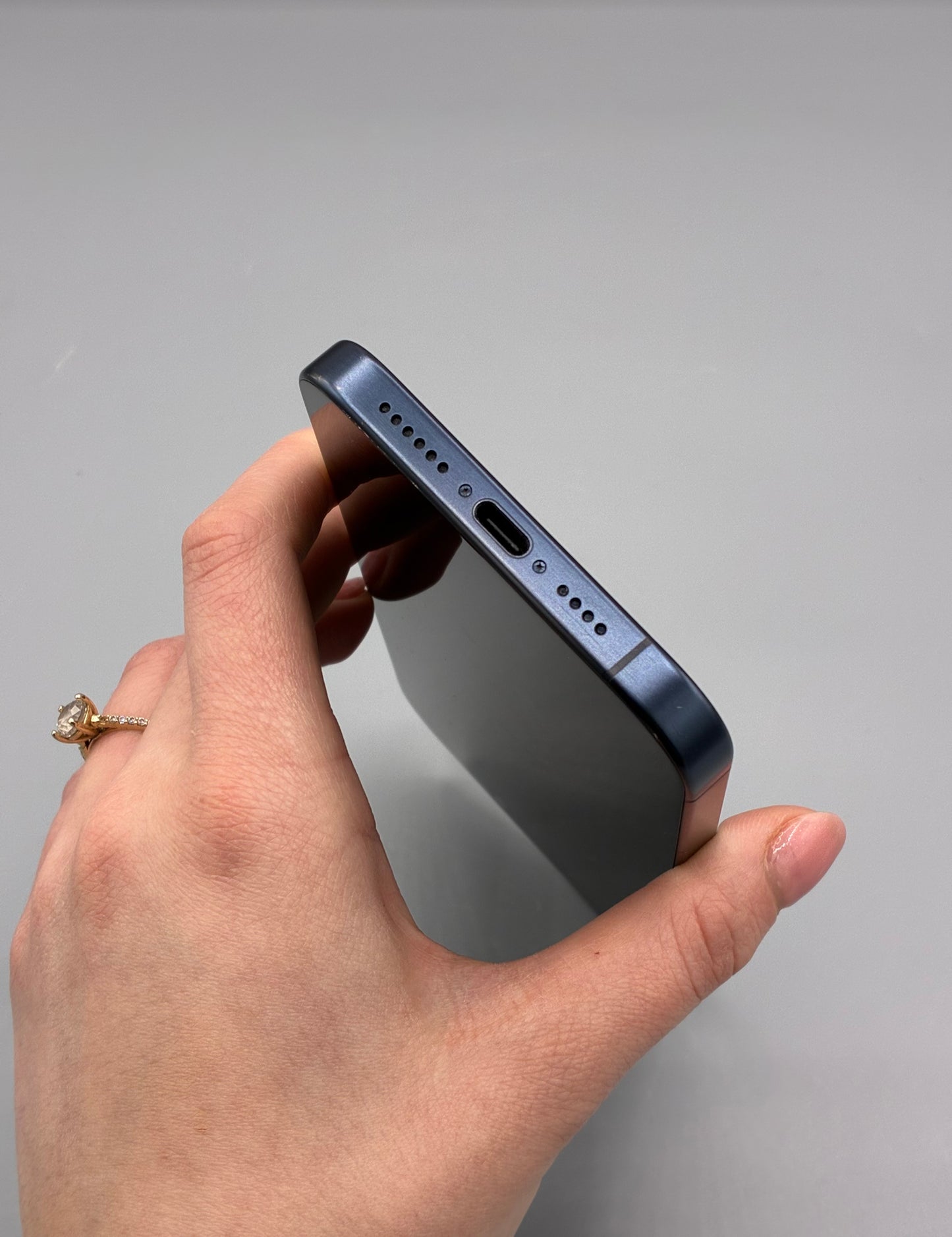 iPhone 15 Pro Max, 1 TB, Baterie 89%, 272 Cicluri, Blue Titanium