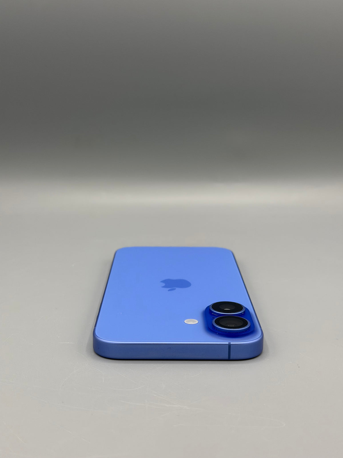 iPhone 16 , 128 GB, Baterie 100%, 98 Cicluri , Mov