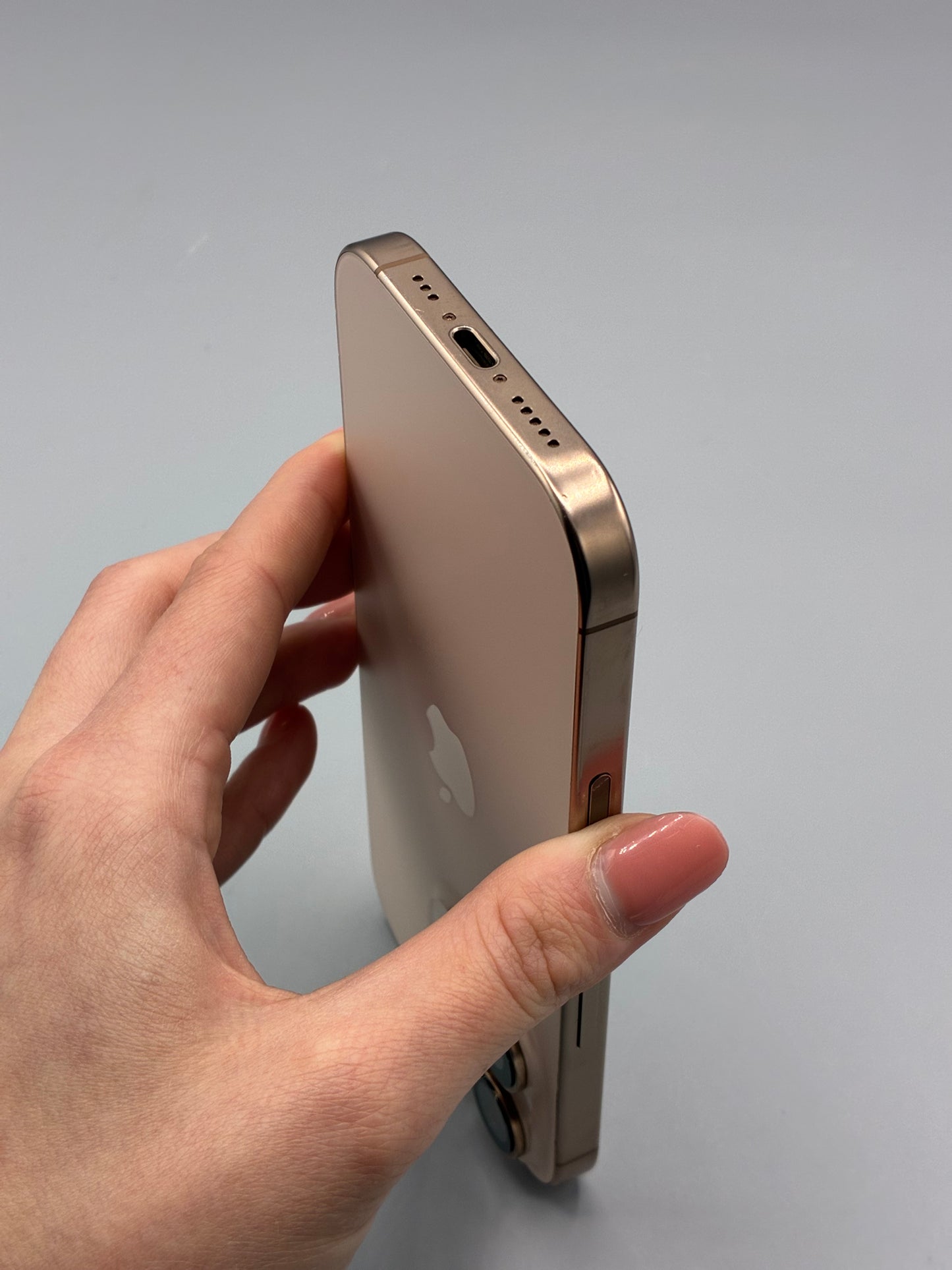 iPhone 16 Pro, 128 GB, Baterie 91%, 565 Cicluri