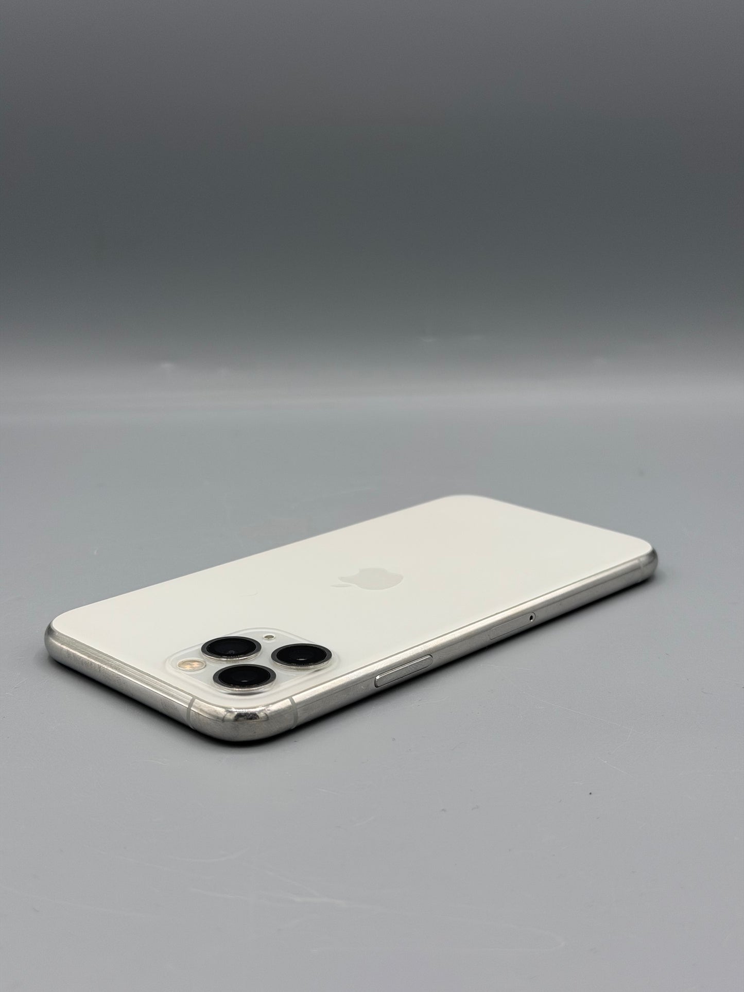 iPhone 11 Pro, 64 GB, Baterie 100% Alb