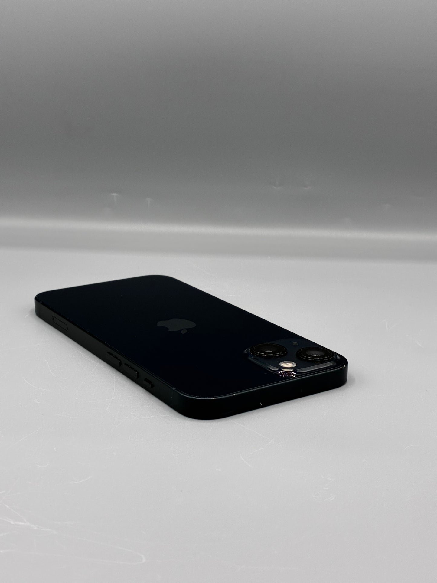 iPhone 13, 128GB, Baterie 100%, Midnight