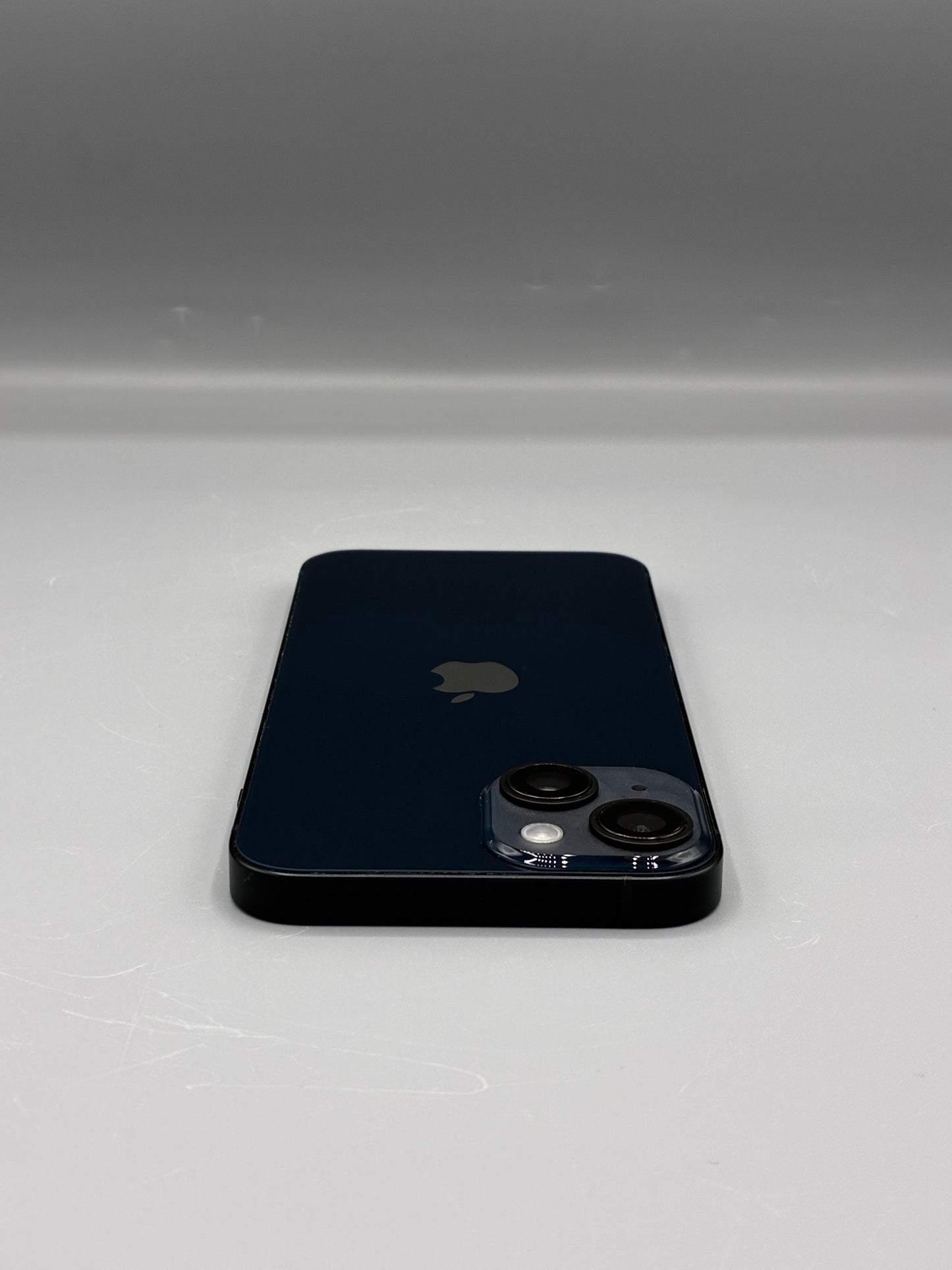 iPhone 14, 128 GB, Baterie 100%, Midnight