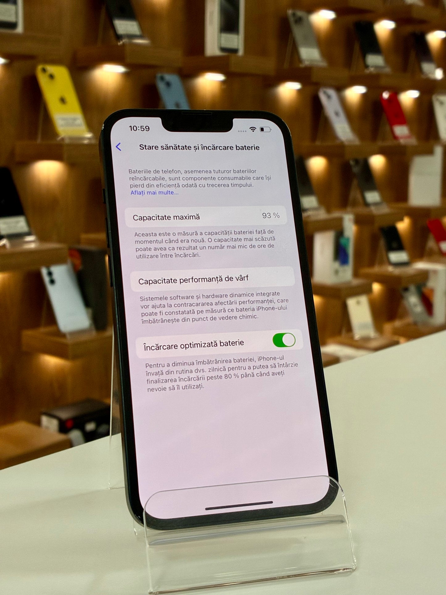 iPhone 13, 128GB, Baterie 93%, Midnight