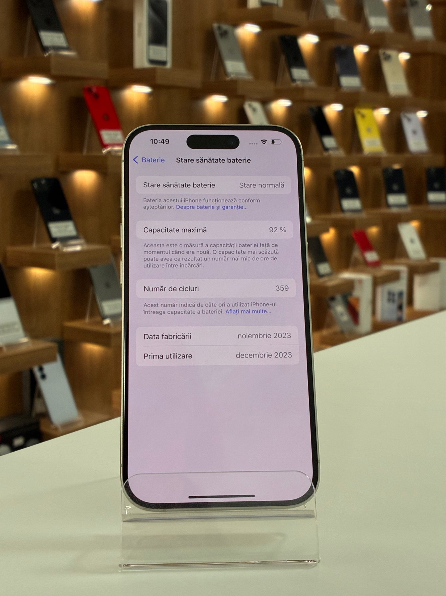 iPhone 15 Pro, 128GB, Baterie 92%,Display schimbat, Natural Titanium