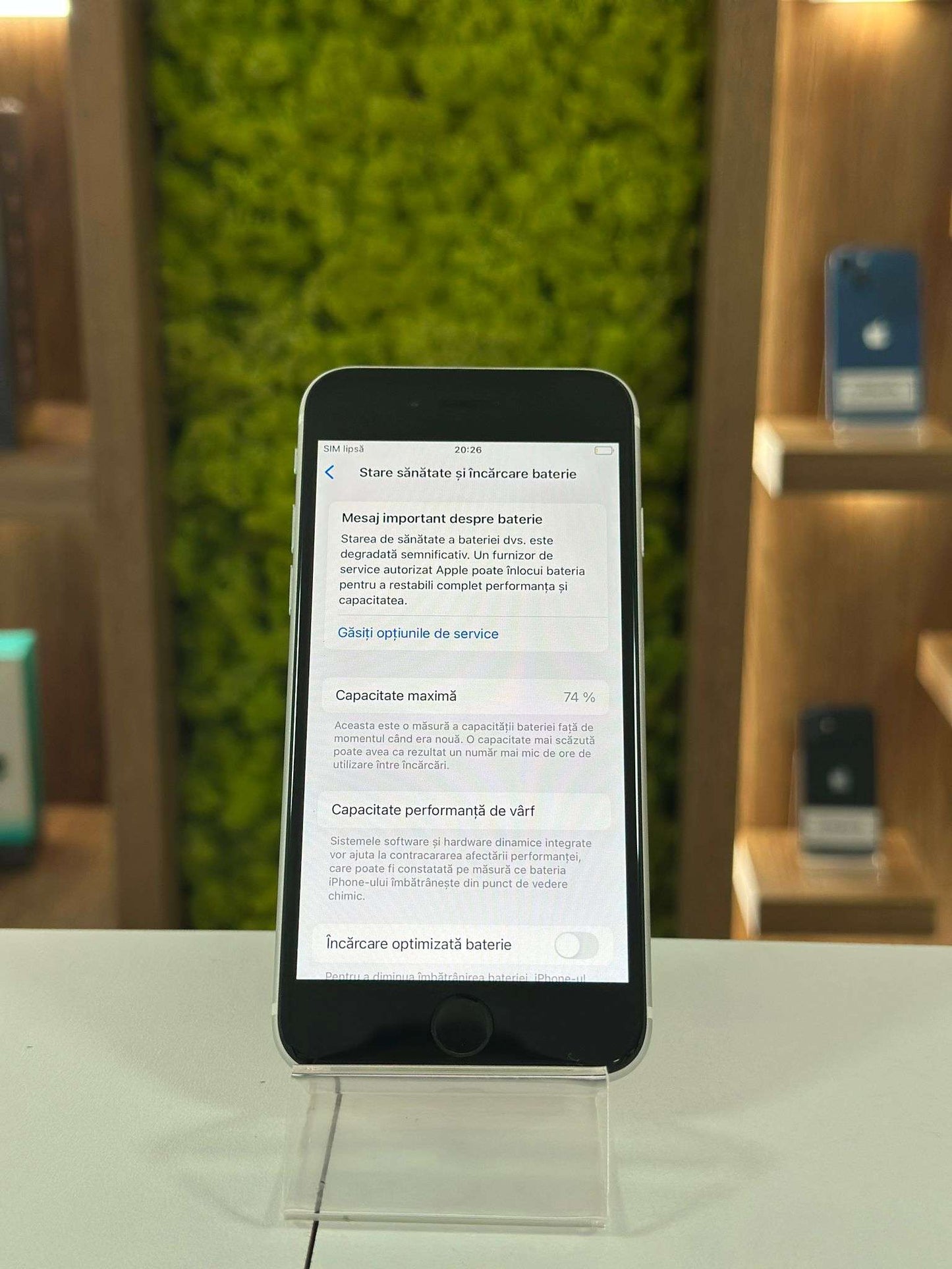 iPhone SE 2020, 64GB, Baterie 74% ,4G, white