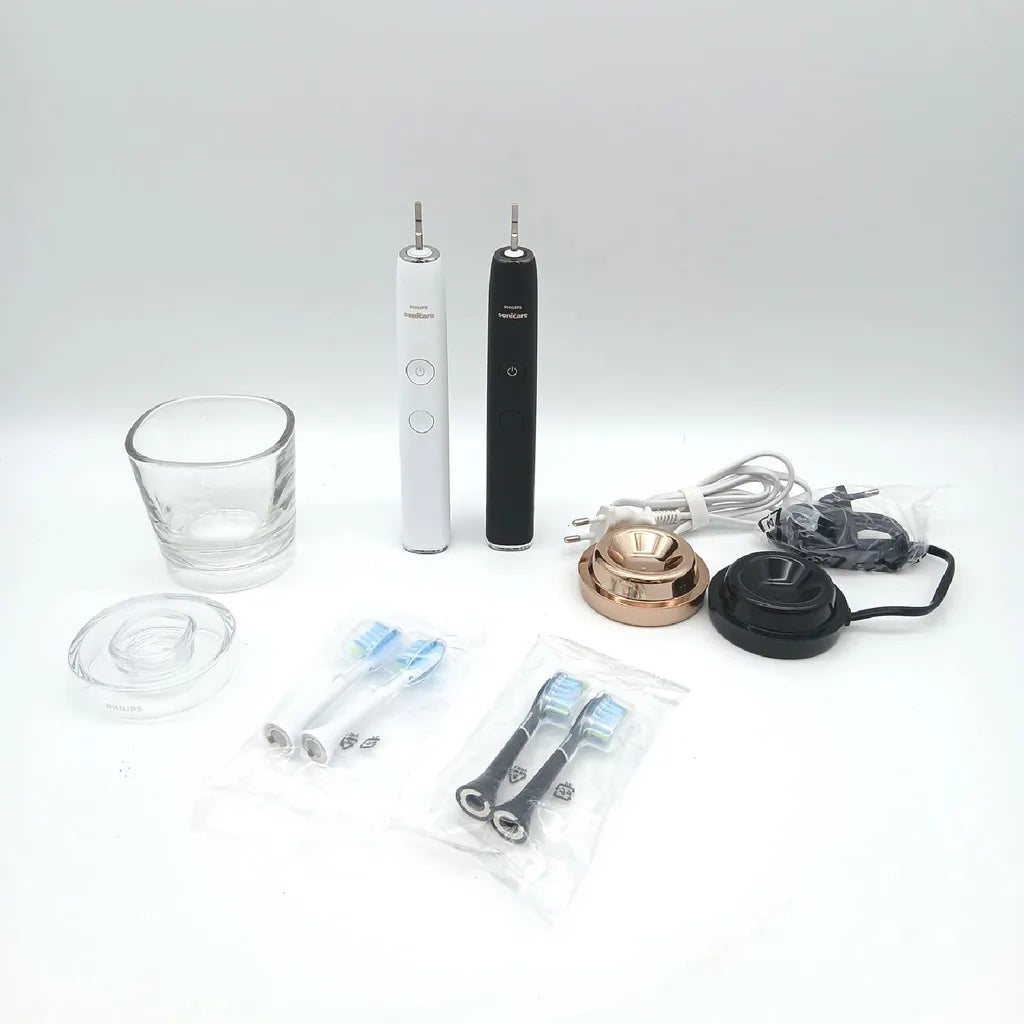 RESIGILAT: Periuta electrica Philips Sonicare DiamondClean 9000 , Black, White
