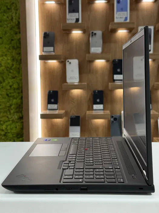 Laptop Lenovo ThinkPad P16v Gen 2 cu procesor Intel® Core™ Ultra 7 155H pana la 4.8GHz, 16" WQUXGA, IPS, 32GB DDR5 RAM, 1TB SSD, NVIDIA® RTX 1000 6GB GDDR6, Windows® 11 Pro, Black, 3-year, Courier or Carry-in