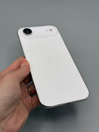 iPhone Air, 256 GB, Baterie 100%, 37 Cicluri, White
