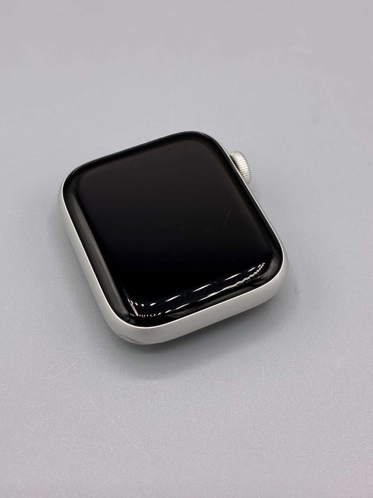 Apple Watch SE 2 (GPS), 44MM, Baterie 91%, Starlight