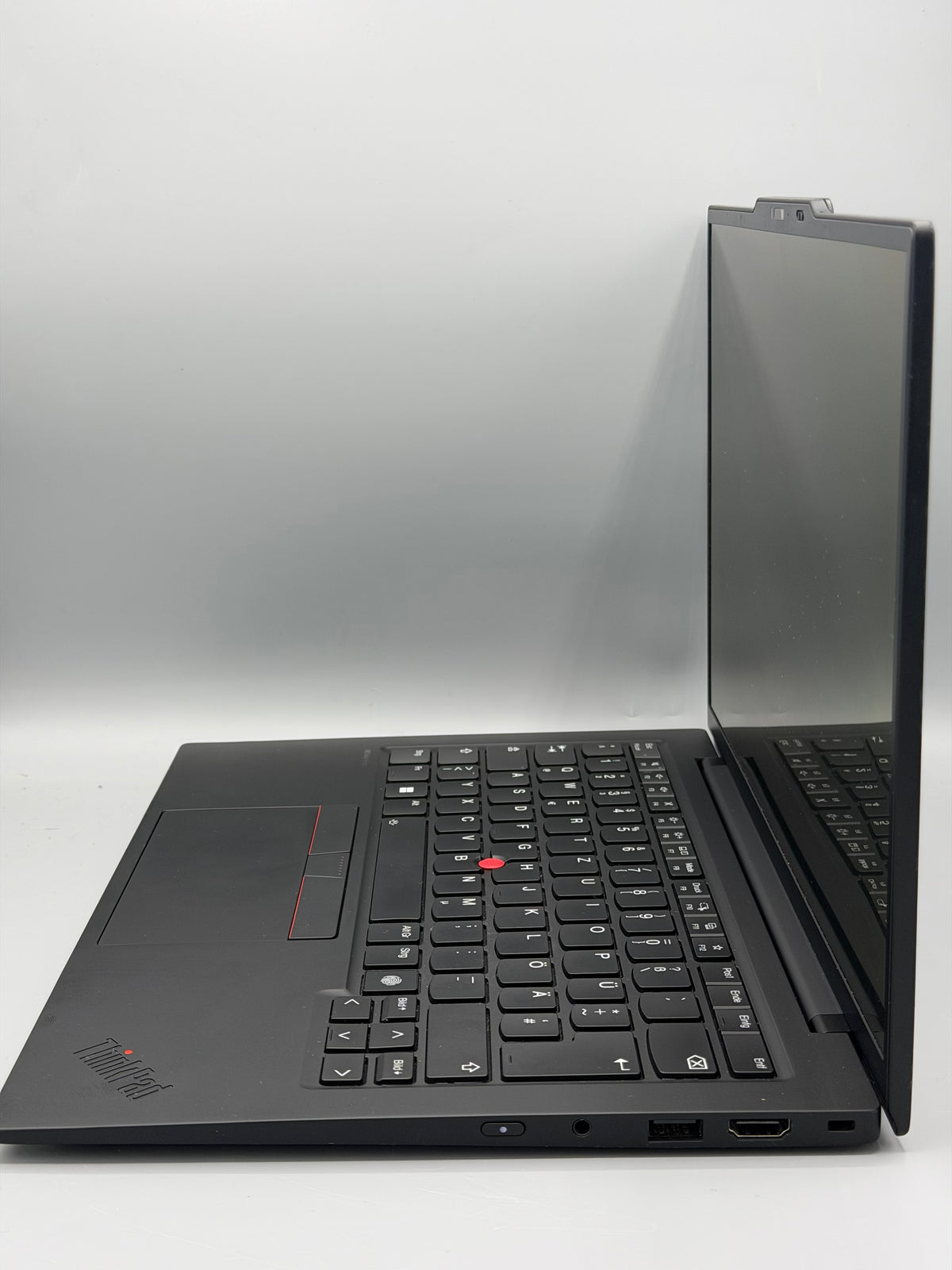 Laptop Ultrabook Lenovo ThinkPad X1 Carbon Gen 12 14", Ultra 7 165U, 32GB Ram, 1TB SSD, Win11 Pro, 21KDSE9H02