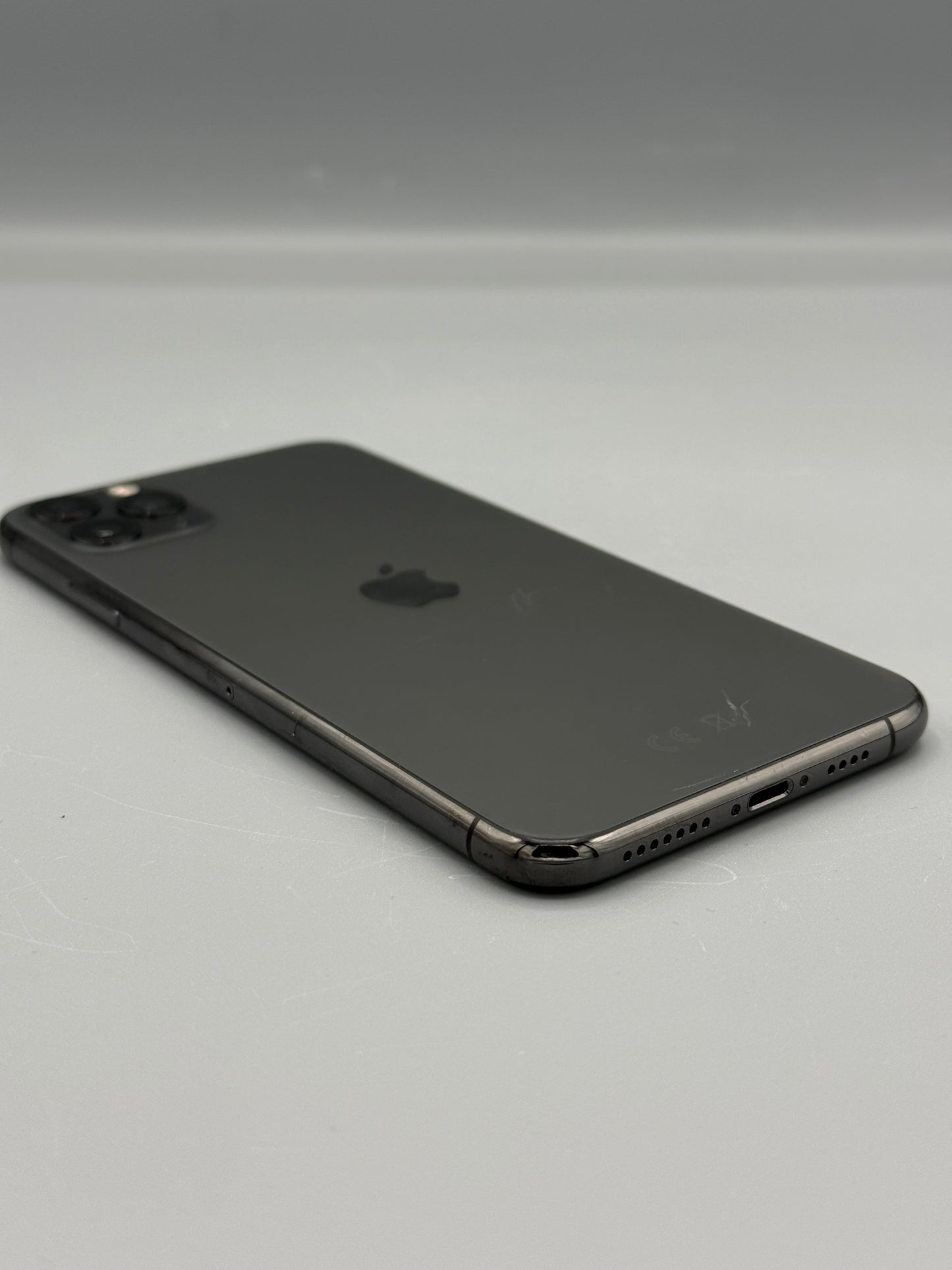 iPhone 11 Pro Max, 256 GB, Baterie 100%, Graphite