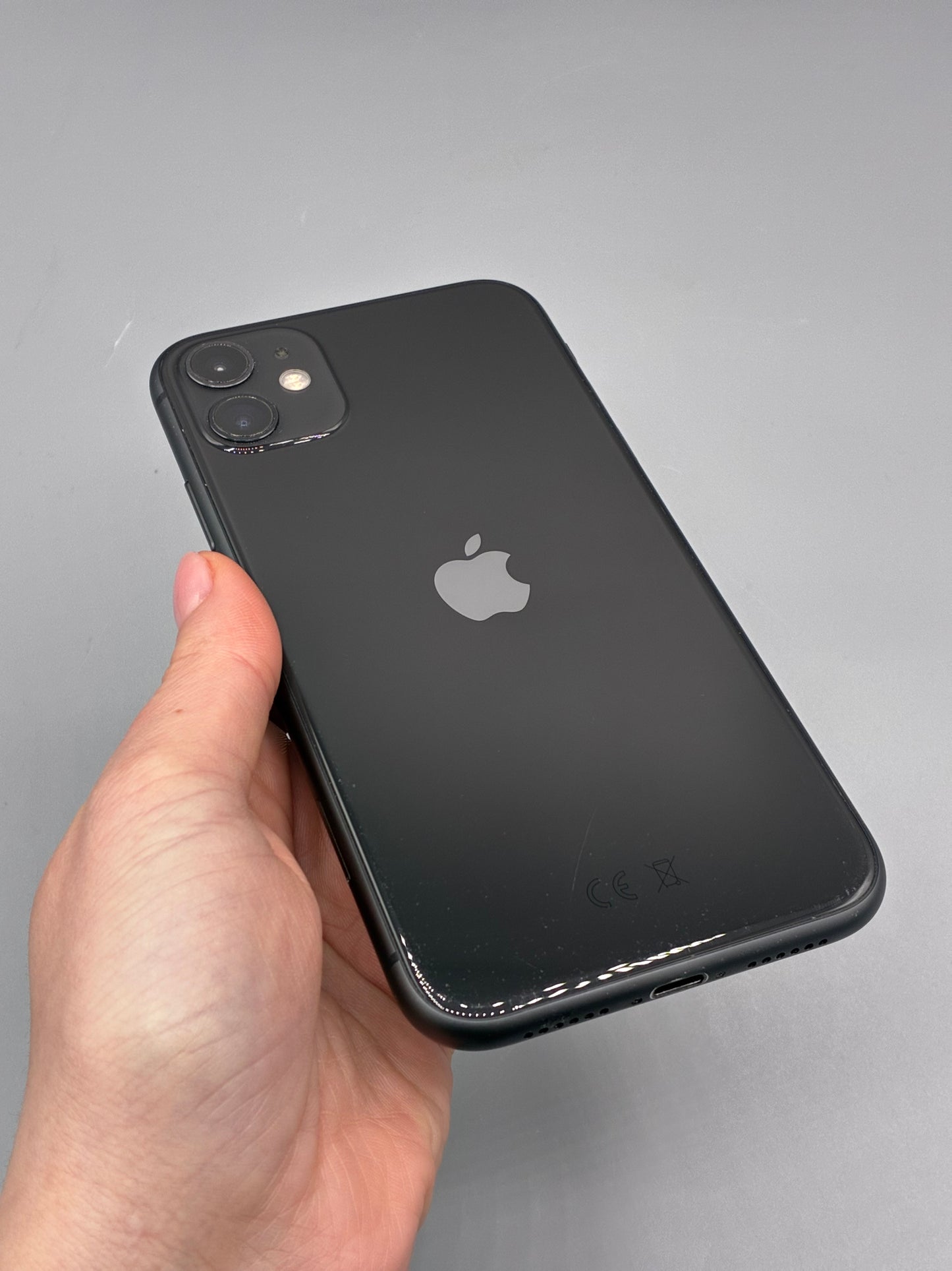 iPhone 11, 64 GB, Baterie 100%, Black