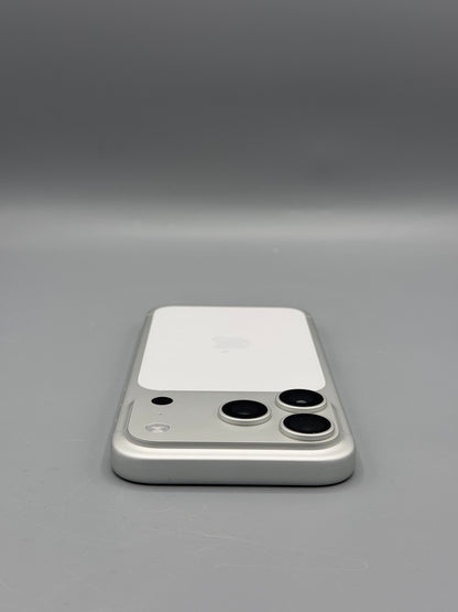 iPhone 17 Pro, 256 GB, Baterie 99%, 206 Cicluri, Silver