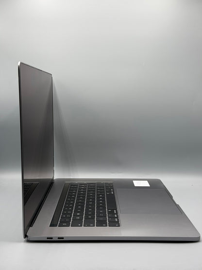 Macbook Pro 16" / 2019 / Touchbar / i9 / 32 GB RAM / 500 GB SSD / 321 Cicluri / Silver
