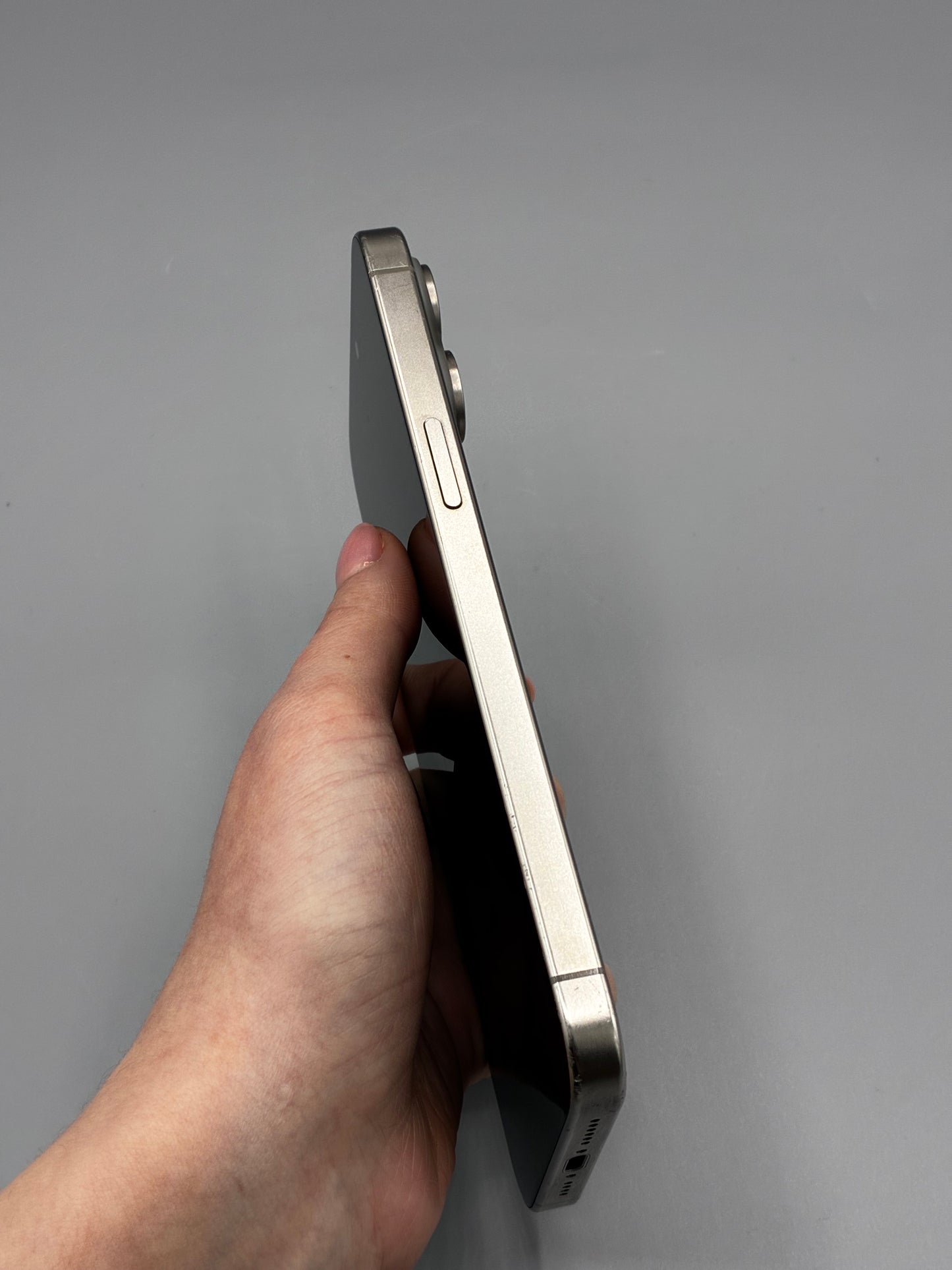 iPhone 15 Pro Max, 256 GB, 5G,  Baterie 88%, PUNCT ECRAN, Natural Titanium