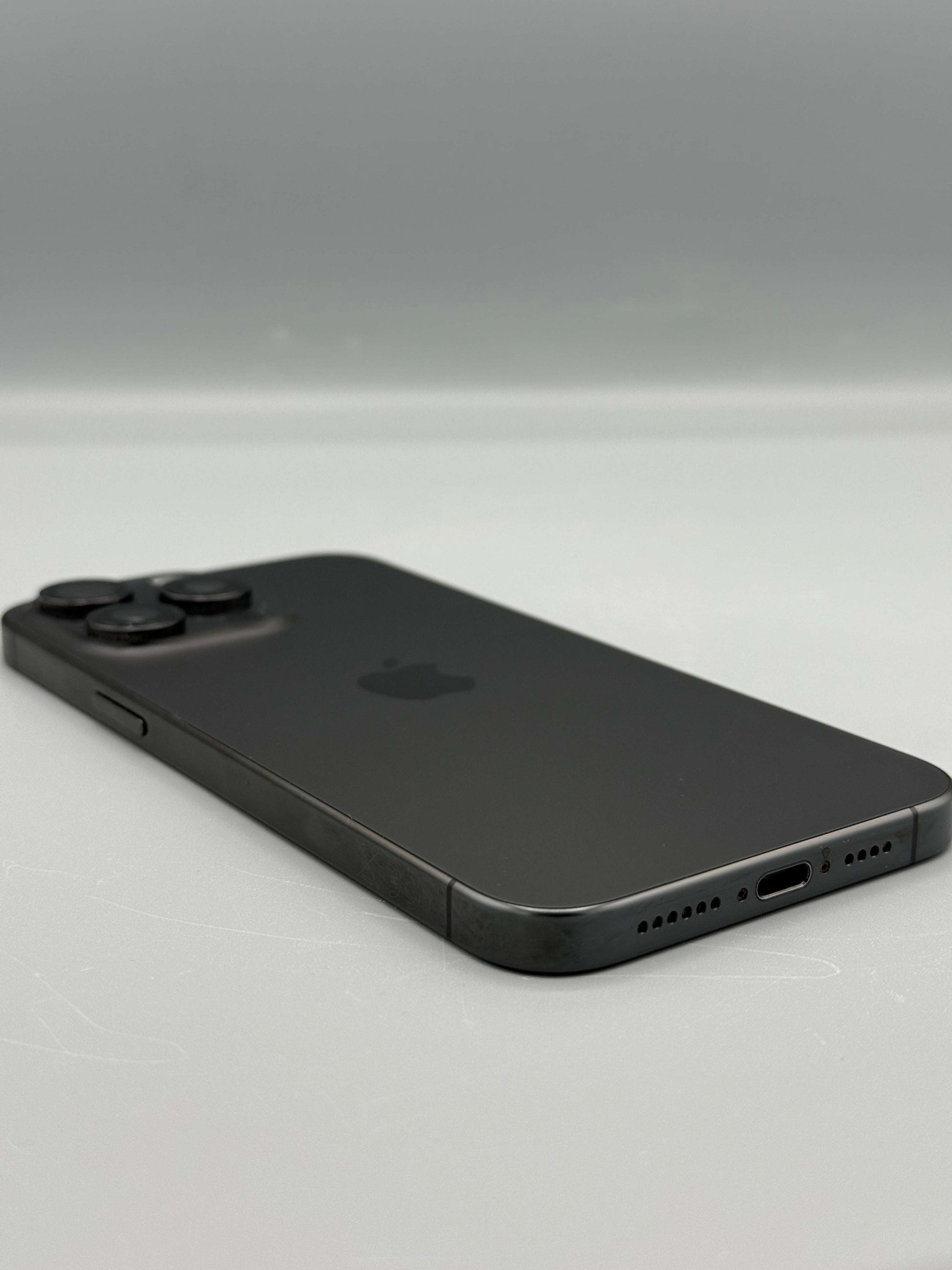 iPhone 15 Pro Max ,256 GB, Baterie 89%, 608 Cicluri, Black Titanium