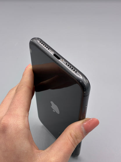 iPhone 11, 64 GB, Baterie 88%, Black