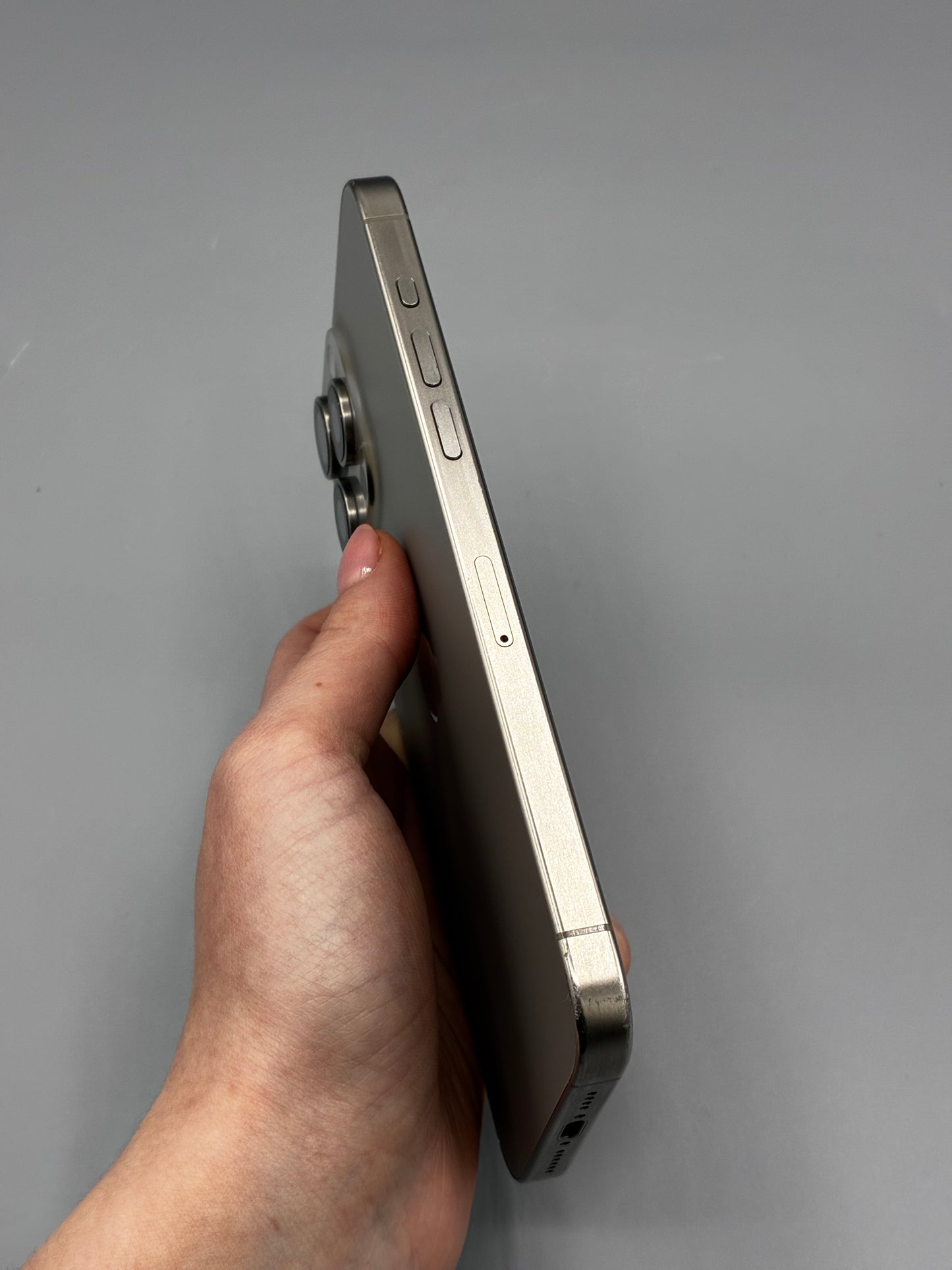 iPhone 15 Pro Max, 256 GB, 5G,  Baterie 88%, PUNCT ECRAN, Natural Titanium
