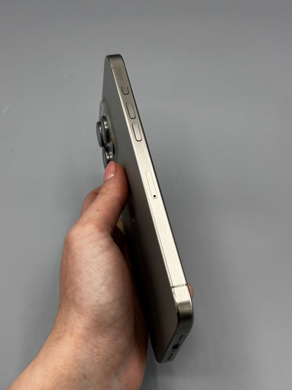 iPhone 15 Pro Max, 256 GB, 5G,  Baterie 88%, PUNCT ECRAN, Natural Titanium