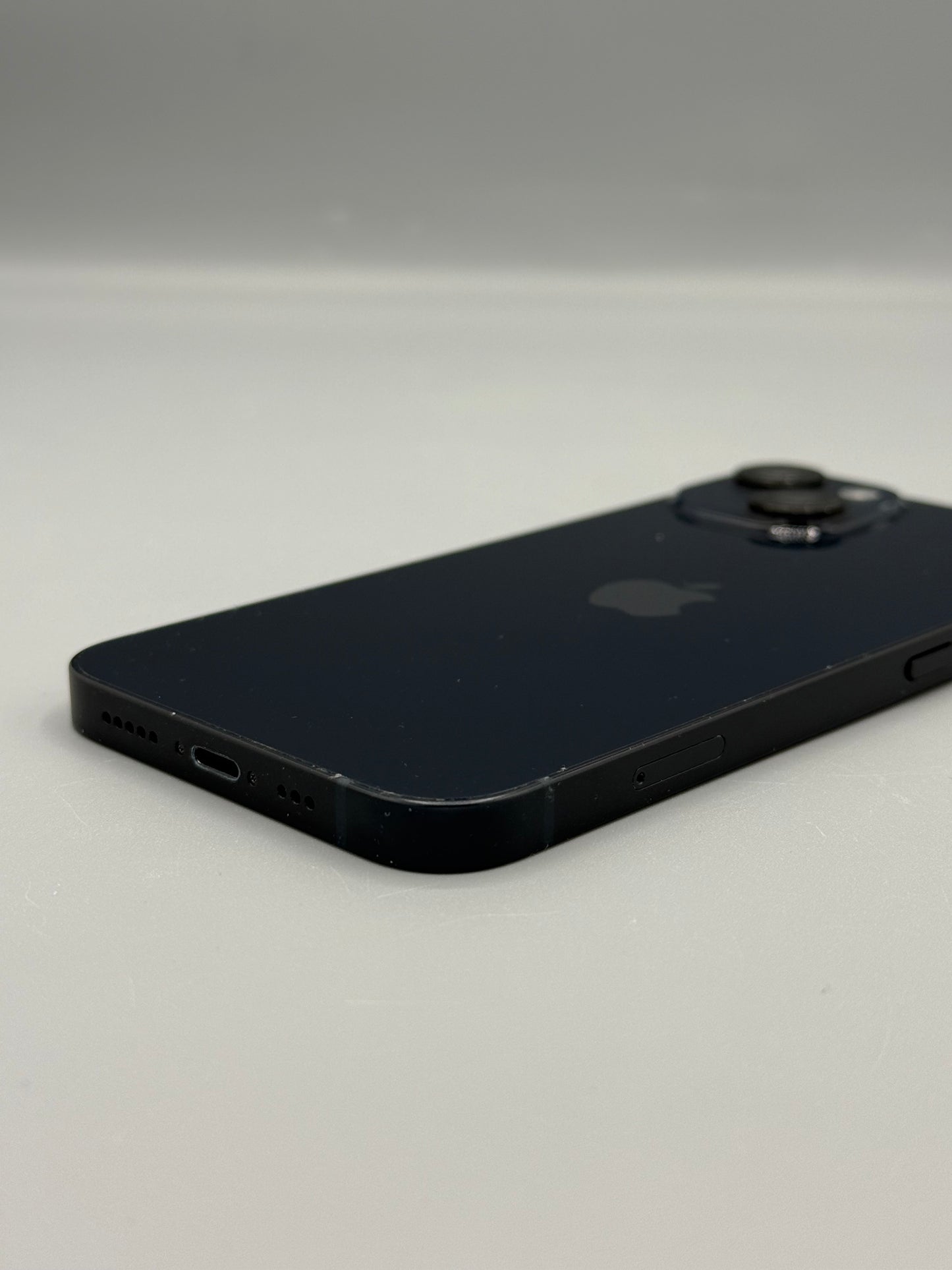 iPhone 14, 128GB, Baterie 100%, Midnight