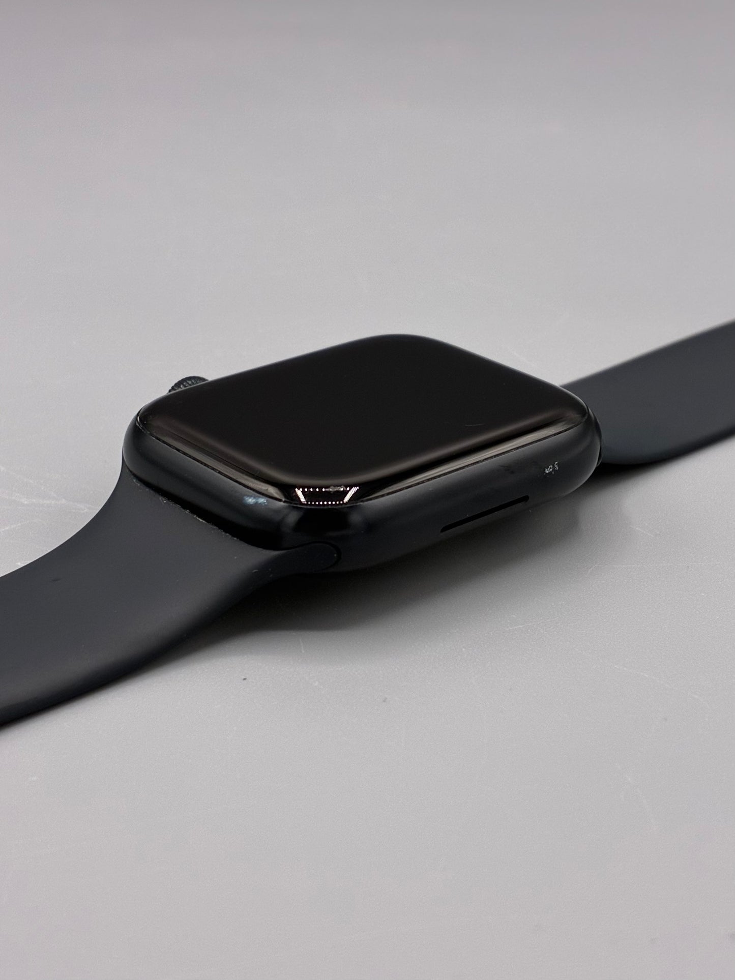 Apple Watch 9 GPS, 45MM, Baterie 86%, Midnight