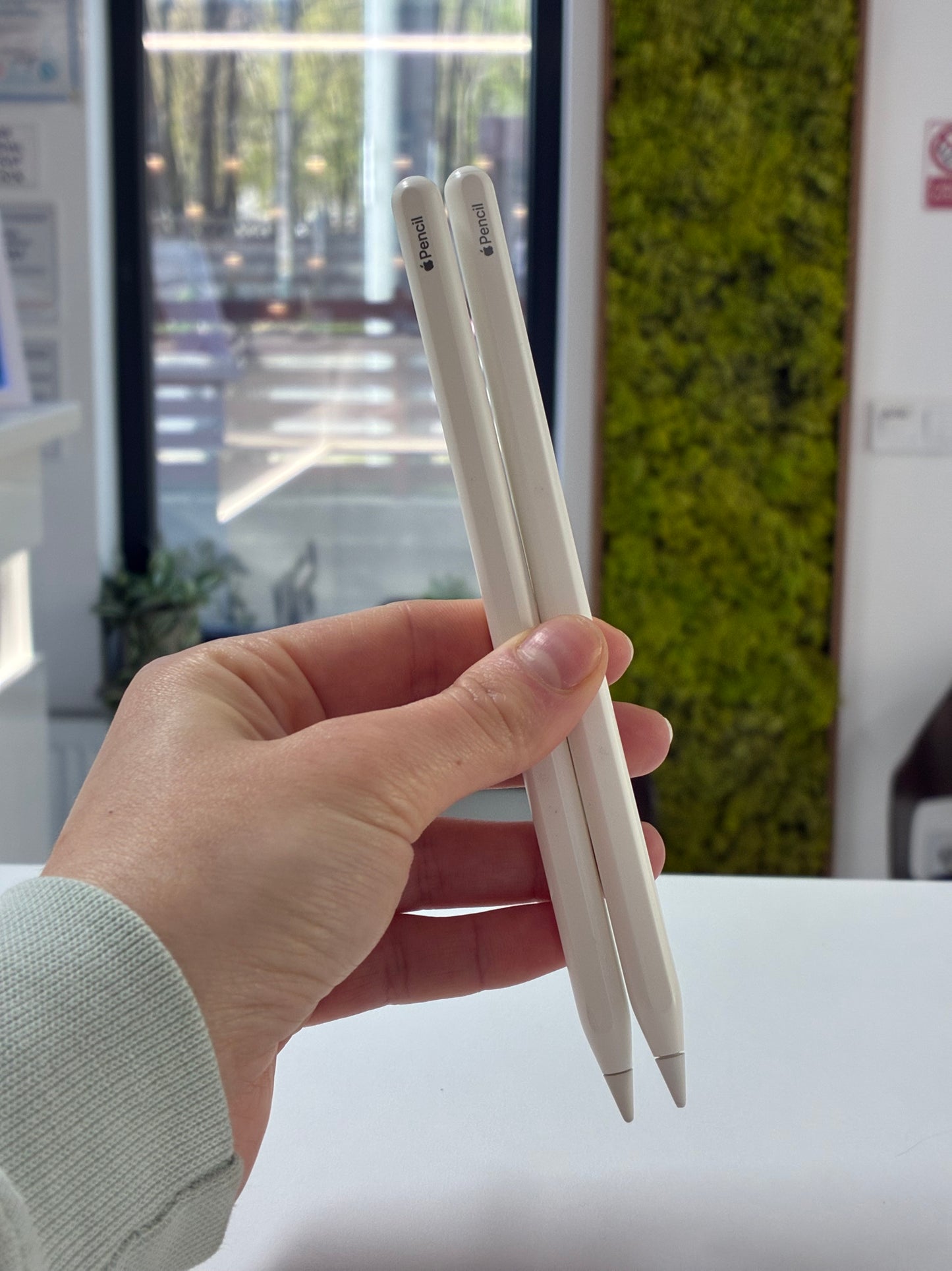 Apple Pencil Gen 2 | Ca noi | Fara ambalaj | Second Hand