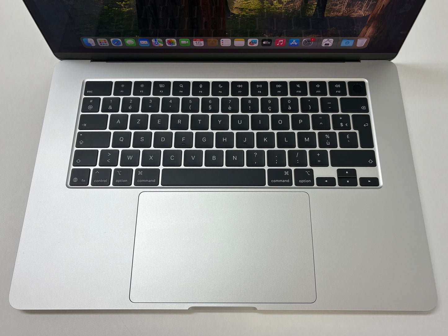 MacBook Air 15" M4 (2025), 16GB RAM, 256GB SSD, Baterie 100%, 11 Cicluri, Silver