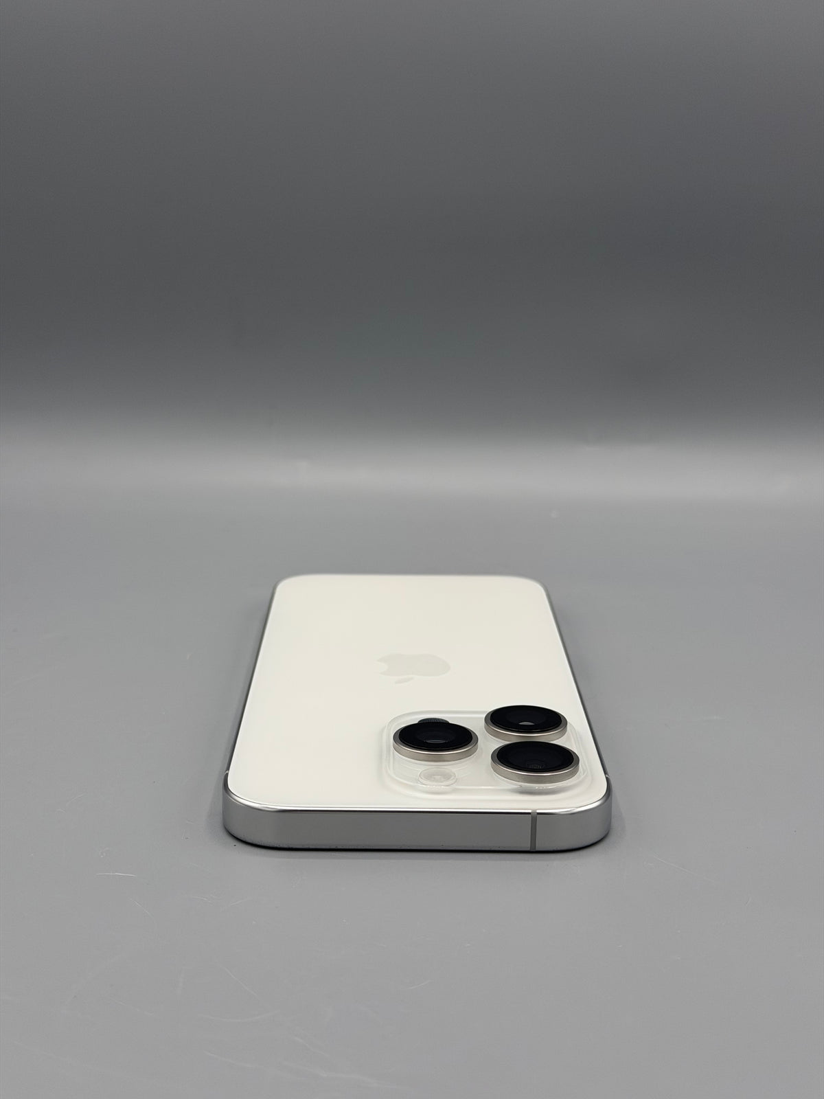 iPhone 16 Pro, 128 GB, Baterie 90%, 521 Cicluri, White Titanium