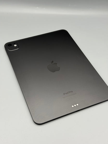 iPad Pro 11" (M4), 256GB, Baterie 100%, 41 Cicluri, Space Black, Pata mica ecran