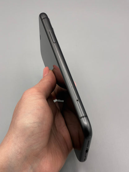 iPhone 11, 64 GB, Baterie 100%, Black