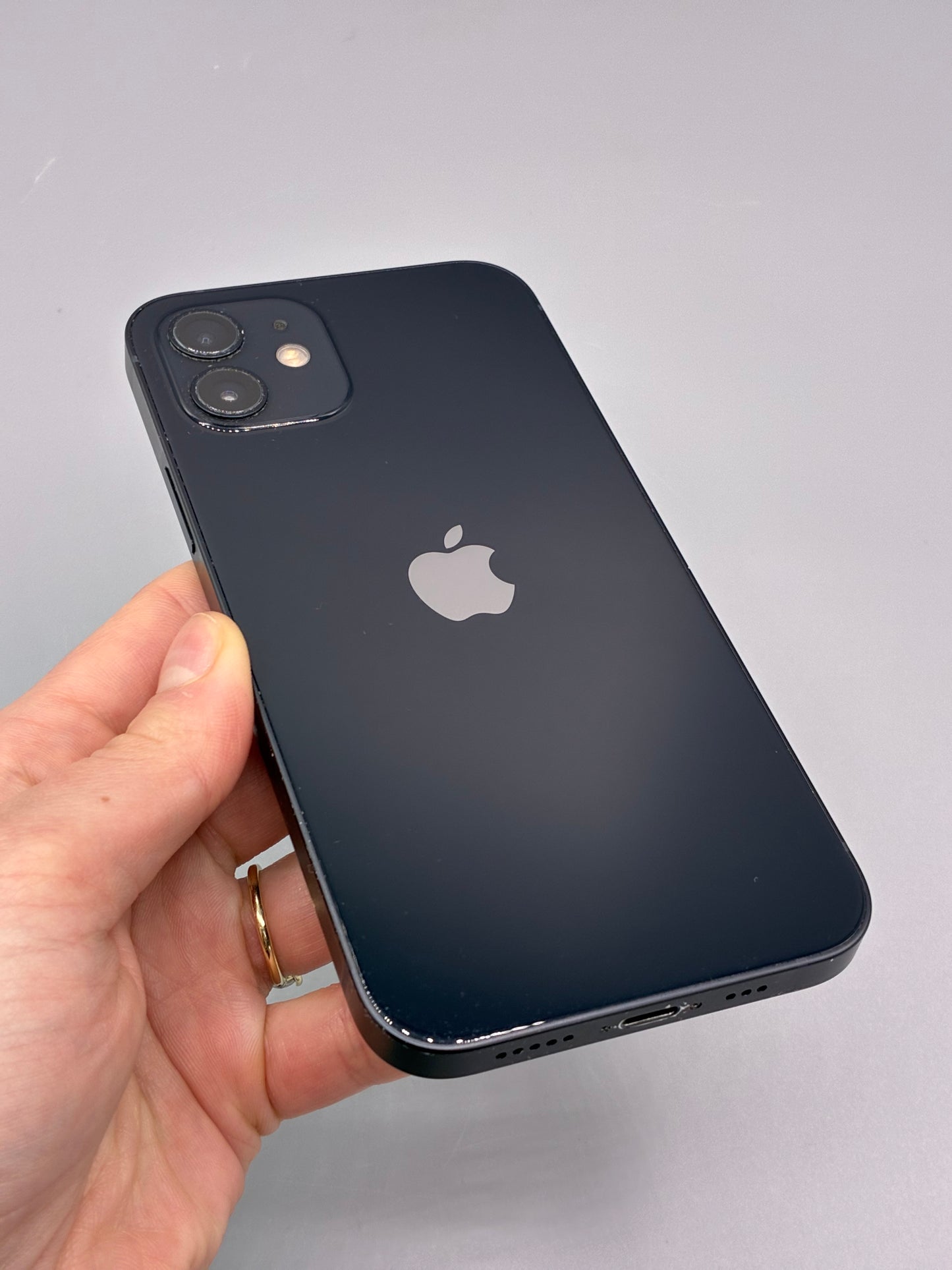 iPhone 12, 64 GB, Baterie 100%, Midnight Black