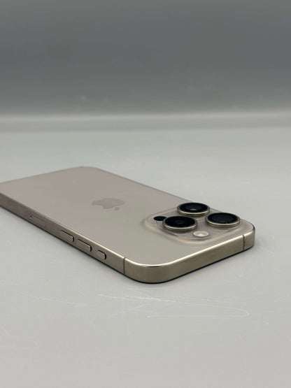 iPhone 15 Pro, 128 GB, Baterie 88%, 667 Cicluri, Natural Titanium