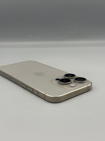 iPhone 15 Pro, 128 GB, Baterie 88%, 667 Cicluri, Natural Titanium