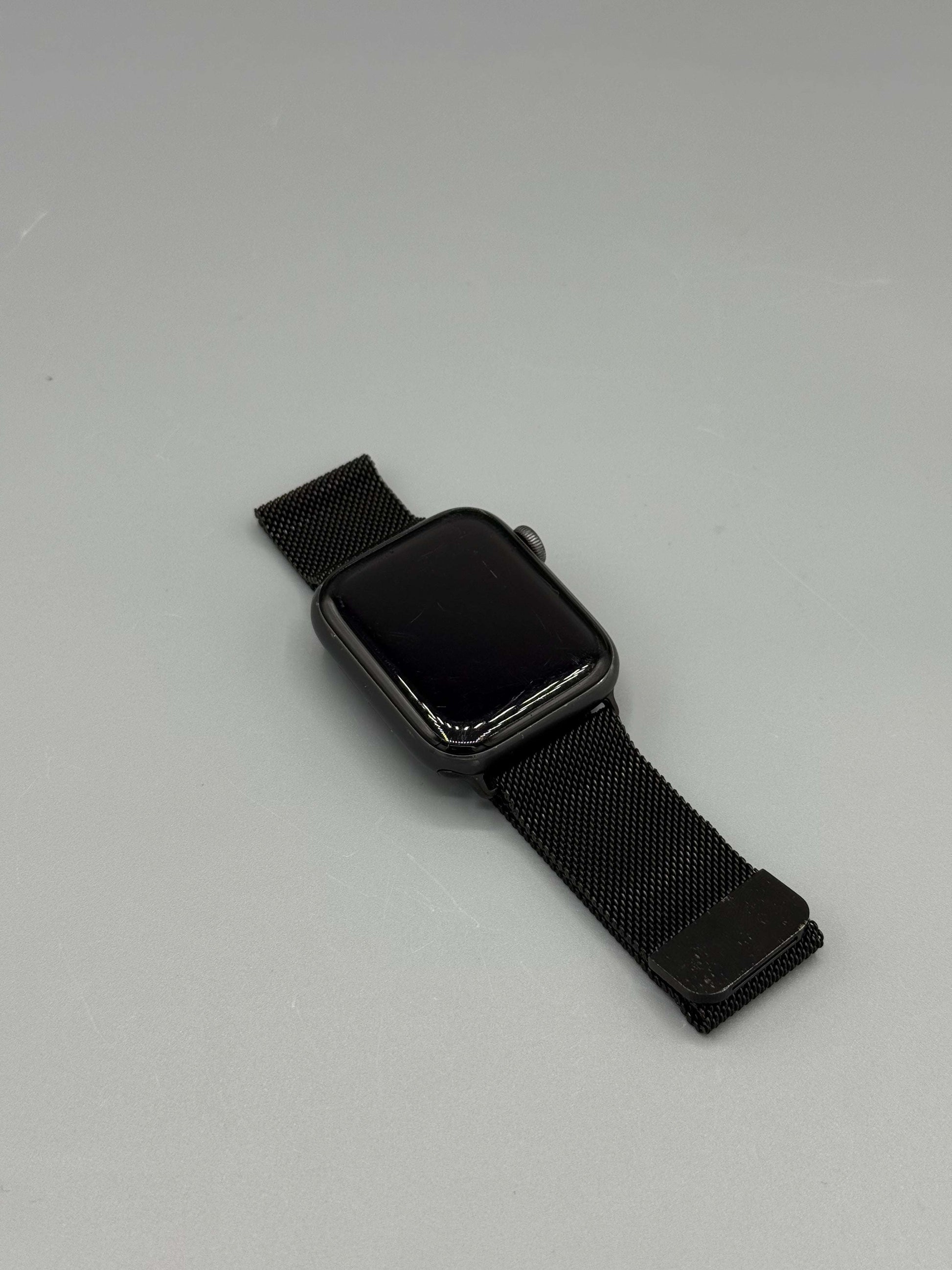 Apple Watch 6, GPS, Carcasa Midnight Aluminium, 44mm,  Baterie 80%
