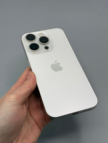 iPhone 15 Pro, 128 GB, Baterie 87%, White Titanium