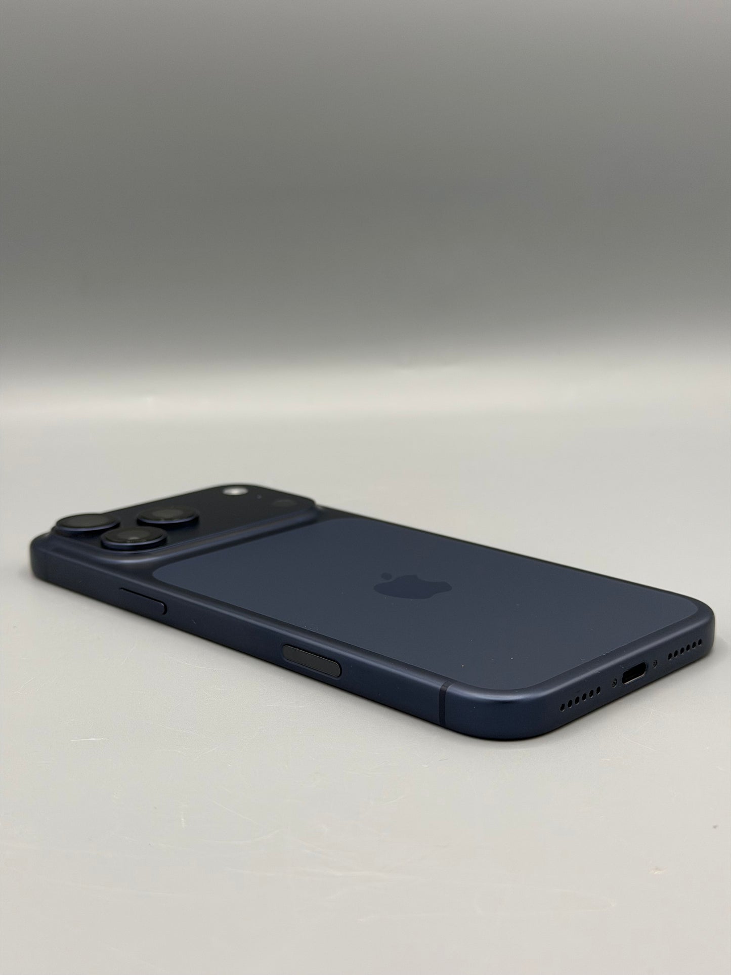 iPhone 17 Pro Max, 256 GB, Baterie 100%, 139 Cicluri, Deep Blue