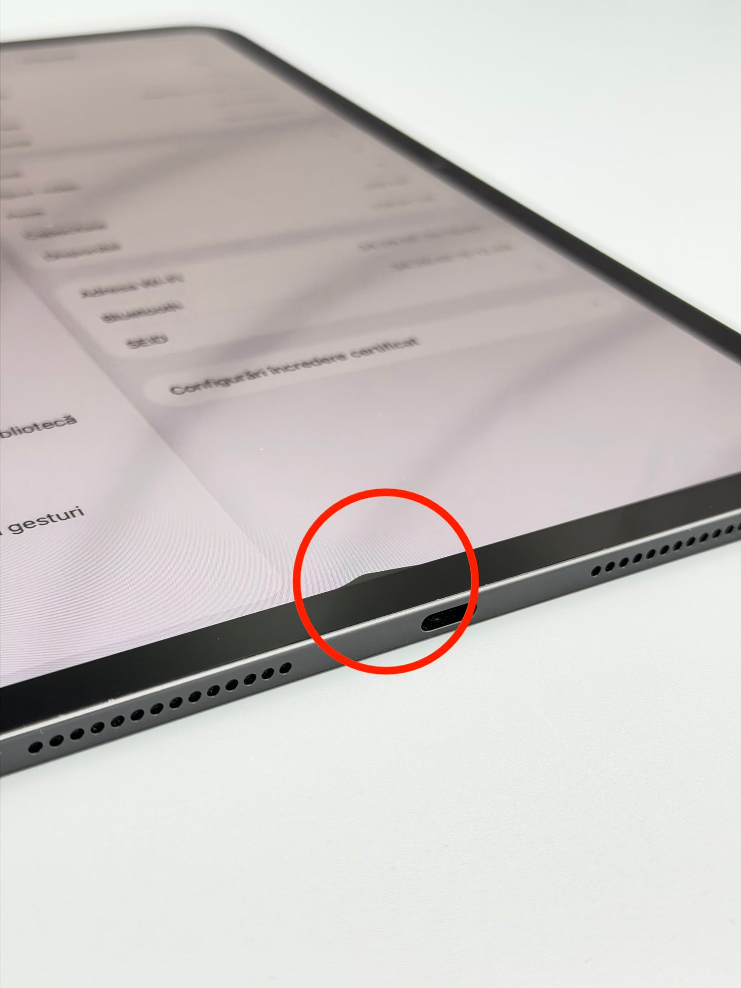 iPad Pro 11" (M4), 256GB, Baterie 100%, 41 Cicluri, Space Black, Pata mica ecran
