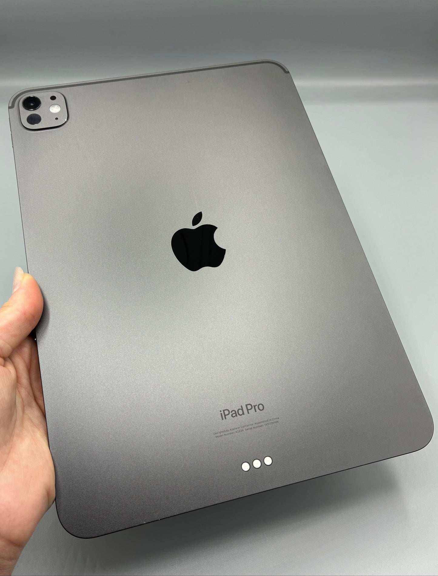iPad Pro 11" (M4), 256GB, Baterie 97%, 97 Cicluri, Space Black