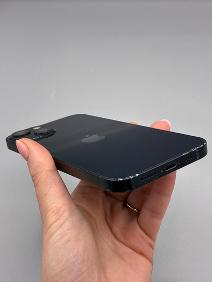 iPhone 13, 128 GB, Baterie 100%, Midnight