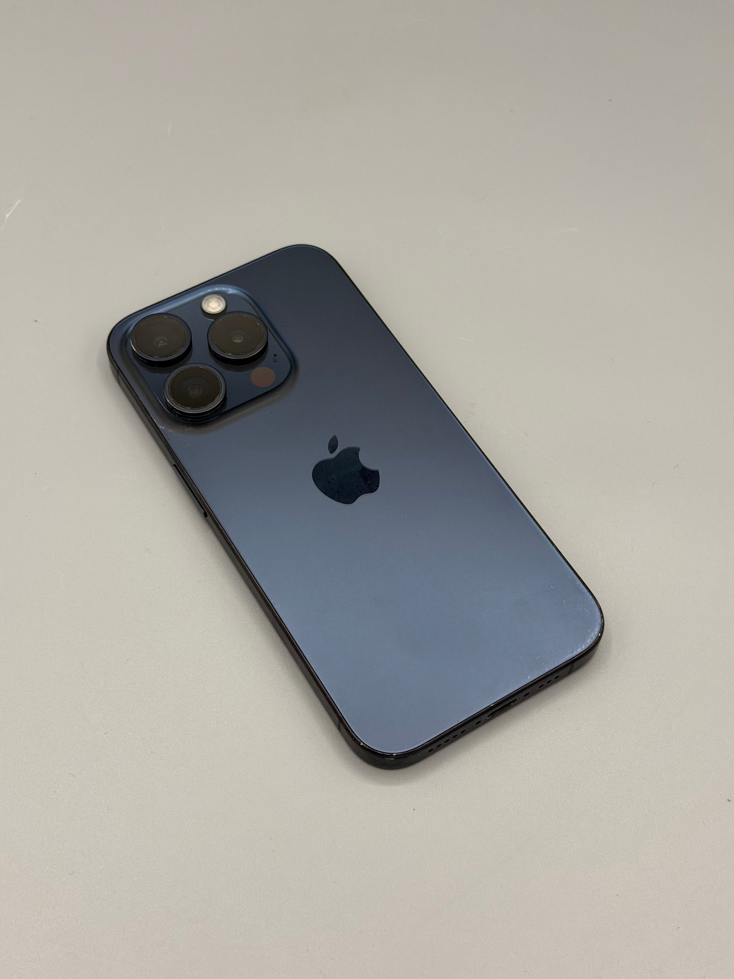 iPhone 15 Pro, 512 GB, Baterie 100%,56 Cicluri, Blue Titanium