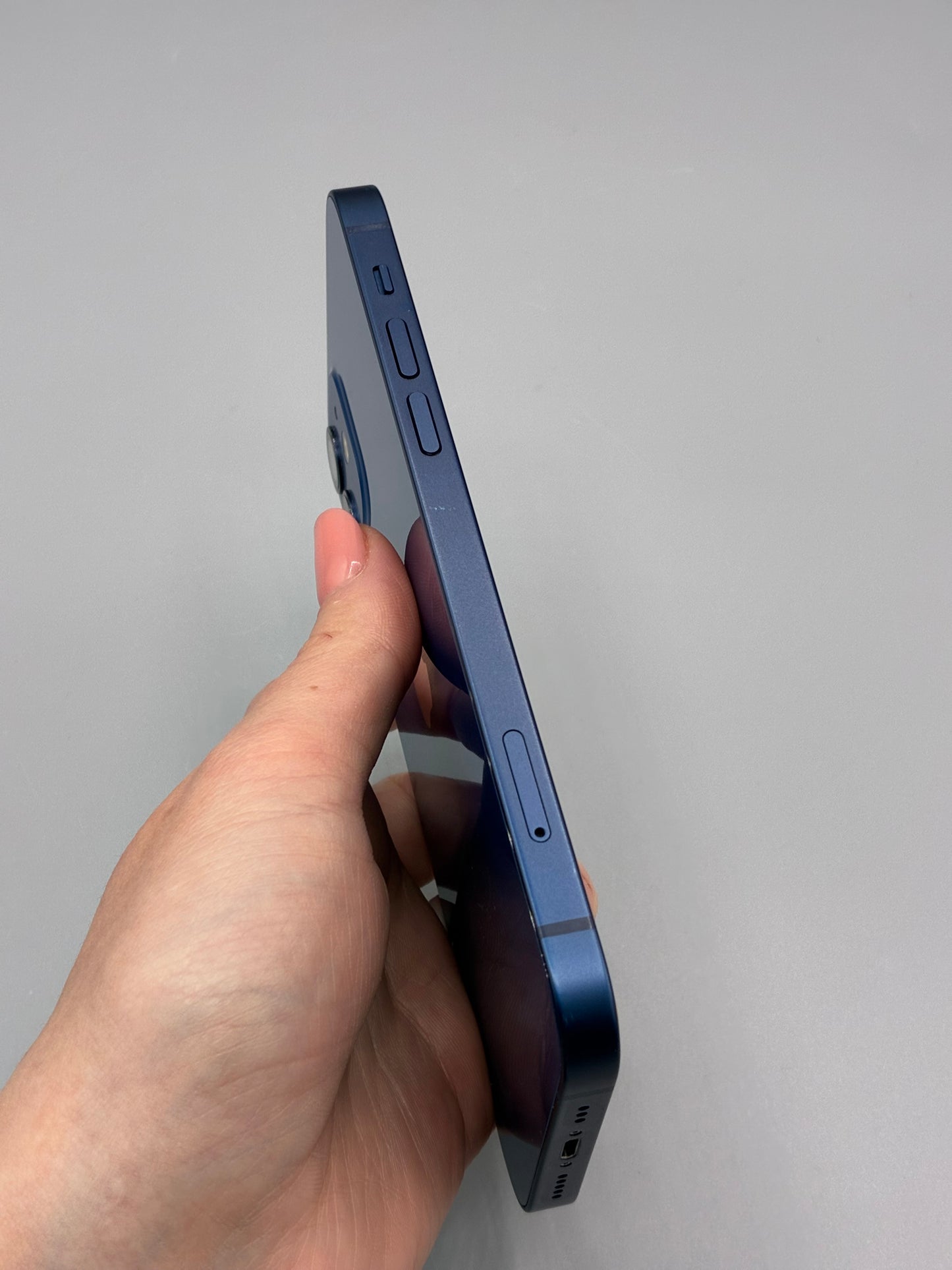 iPhone 12, 64 GB, Baterie 89 %, Blue