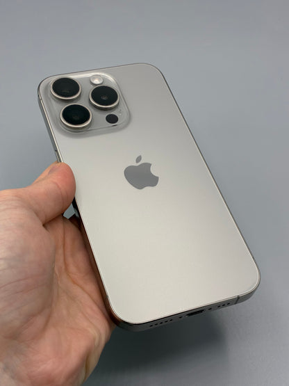 iPhone 15 Pro, 128 GB, Baterie 88%, 667 Cicluri, Natural Titanium