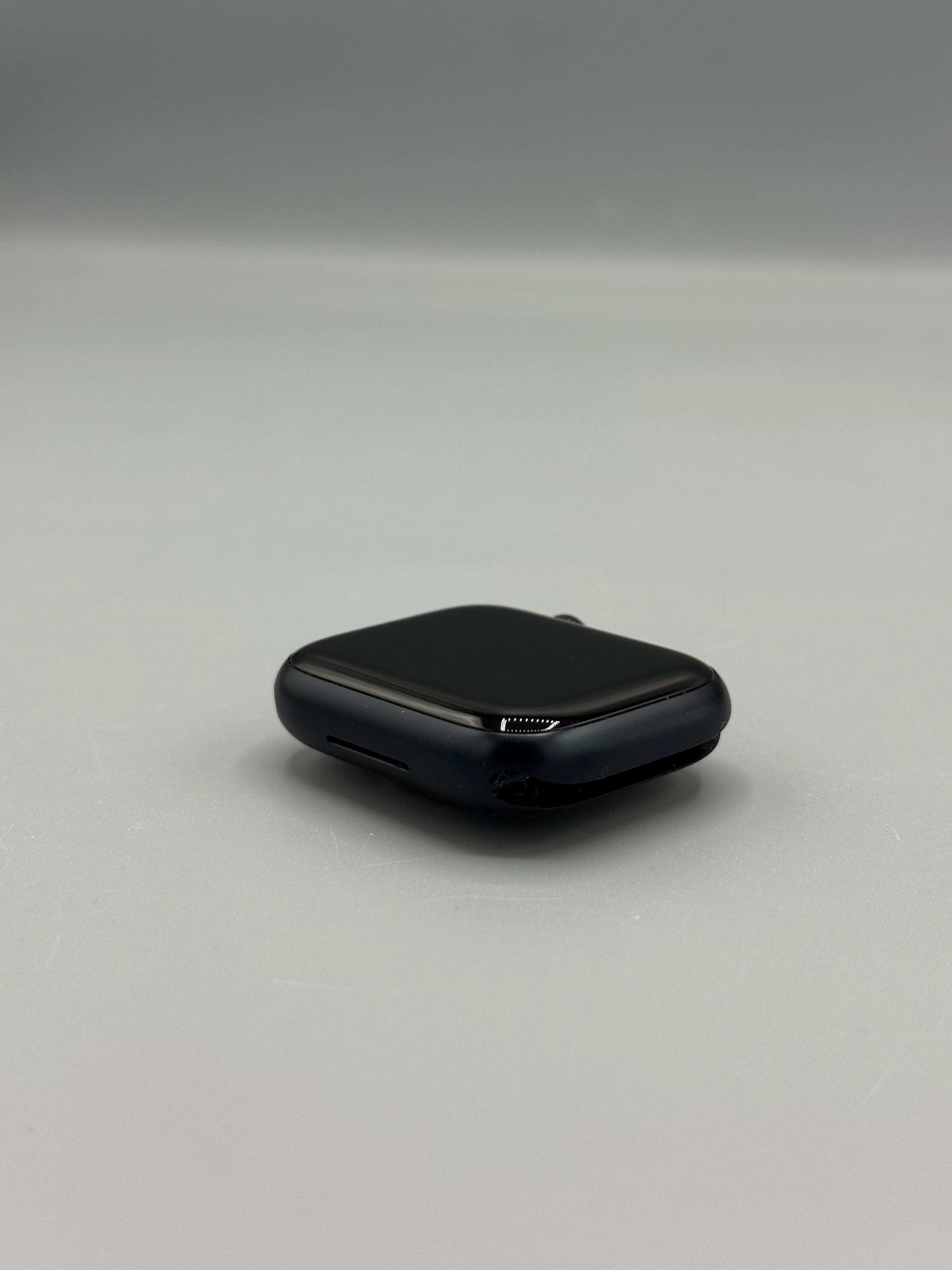 Apple Watch Series 9, GPS + Cellular, 41mm, Midnight Aluminium Case, Midnight Sport Band - M/L