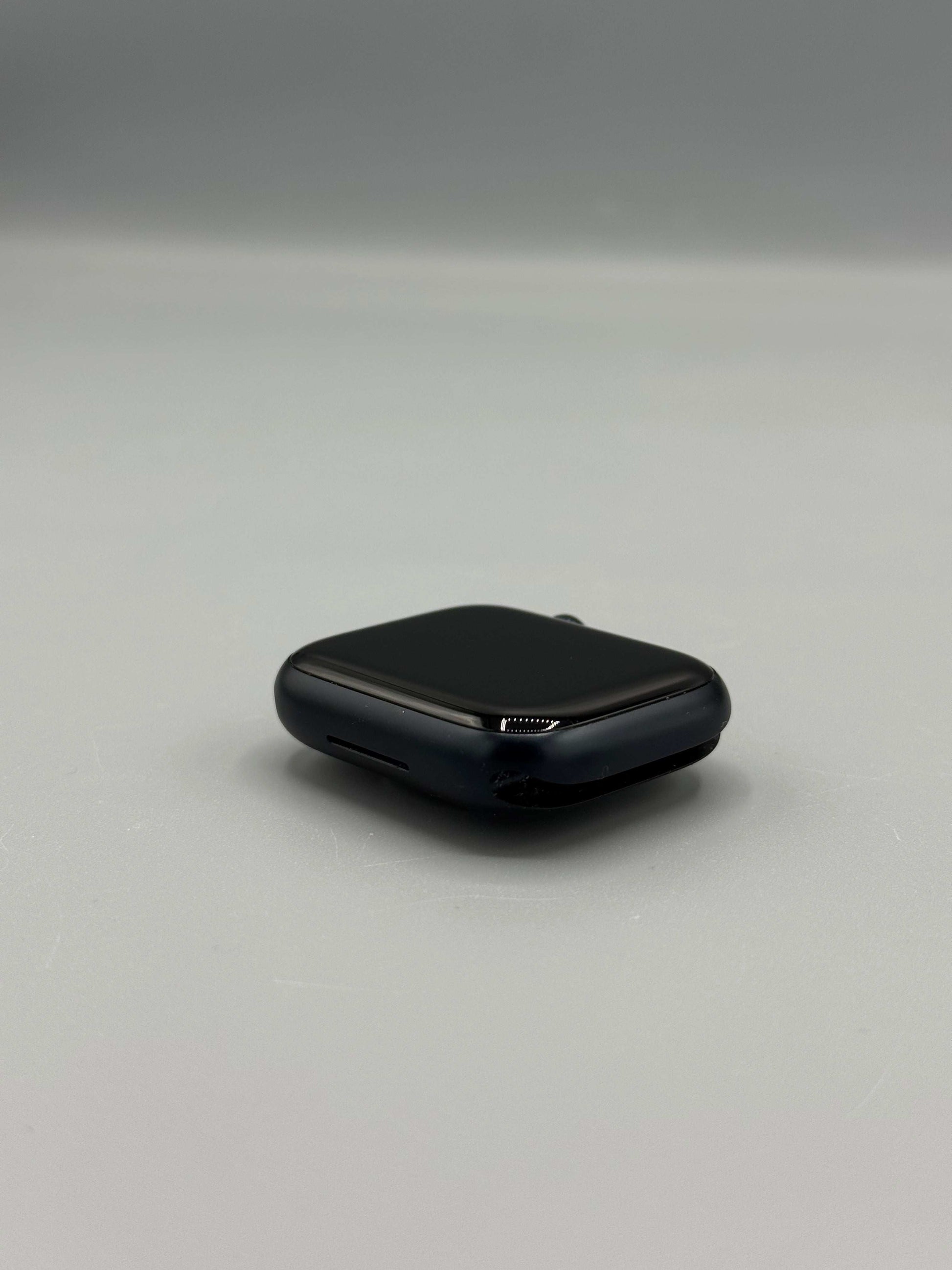 Apple Watch Series 9, GPS + Cellular, 41mm, Midnight Aluminium Case, Midnight Sport Band - M/L