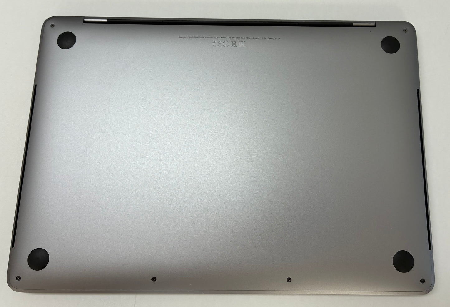 Laptop Apple MacBook Pro 13.3" 2017, i5, 8 GB RAM, 512 GB SSD, 352 Cicluri