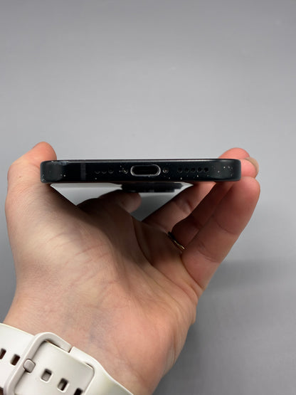 iPhone 15, 128 GB, Baterie 100%, Black