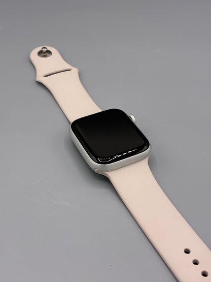 Apple Watch SE 2 (GPS), 44MM, Baterie 91%, Starlight